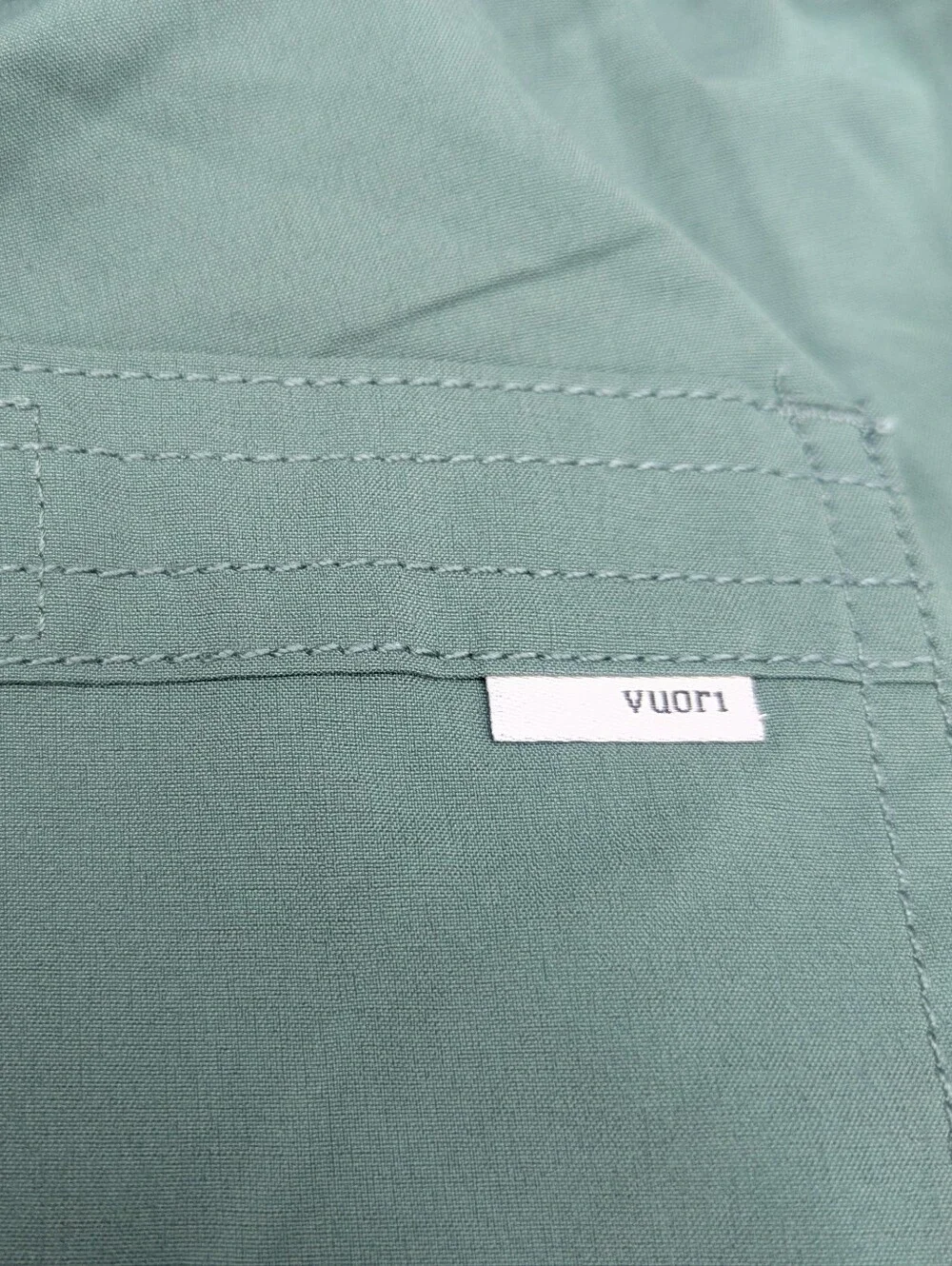 Vuori Green Kore Short Lined 7" - Picture 5 of 6